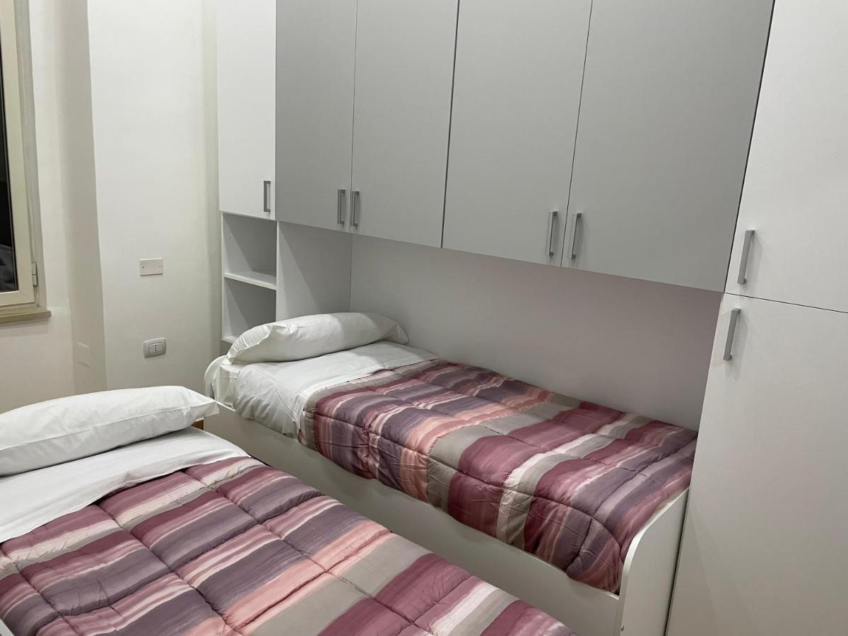 Casa Emilia 2 Lägenhet Neapel Exteriör bild
